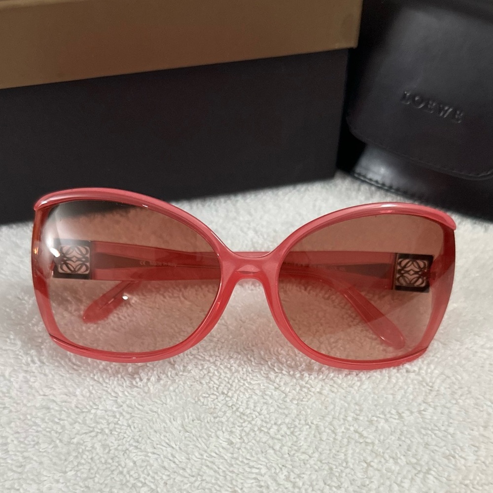 LOEWE OVERSIZE SUNGLASSES PINK LIKE NEW